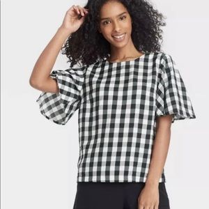 A New Day Black & White Gingham Short Flutter Sleeve Blouse Size Size Small NWT